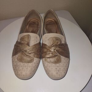 EARTH ORIGINS Shoes 9 W FINLEY Slip On FLATS Laser Cut Leather Pink Bow WIDE